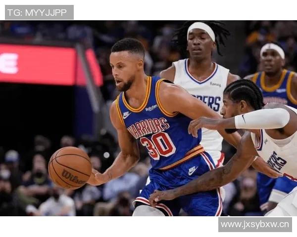 曼恩半场表现惊艳五投全中三分两中助球队取得领先