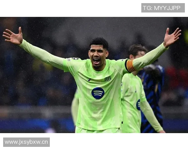 卡拉格直言阿劳霍表现不佳巴萨若想进步需考虑出售他