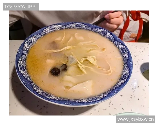 杨瀚森分享美食体验从波特兰的麻木到青岛城阳的美味烩面