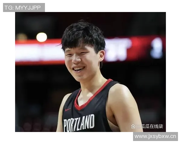 杨瀚森的崛起让尤班克斯黯然失色我们期待他闪耀的时刻到来 杨瀚森的崛起让尤班克斯黯然失色我们期待他闪耀的时刻到来