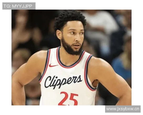 西蒙斯谈加盟开拓者与绿军的角色差异强调需适应新环境找到个人节奏 西蒙斯谈加盟开拓者与绿军的角色差异强调需适应新环境找到个人节奏