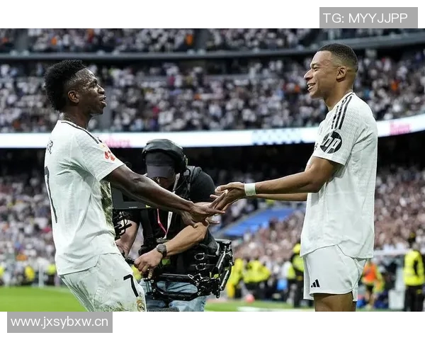 姆巴佩荣获欧洲金靴感谢队友和皇马球迷的支持与鼓励