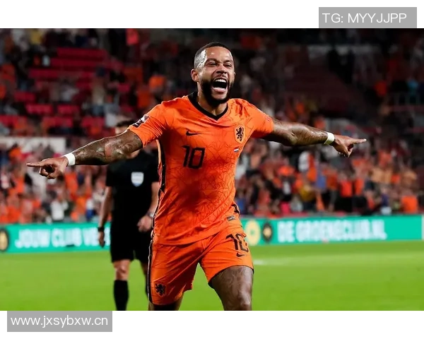 德佩在荷兰国家队创下54球35助的辉煌纪录双双领跑队史榜单