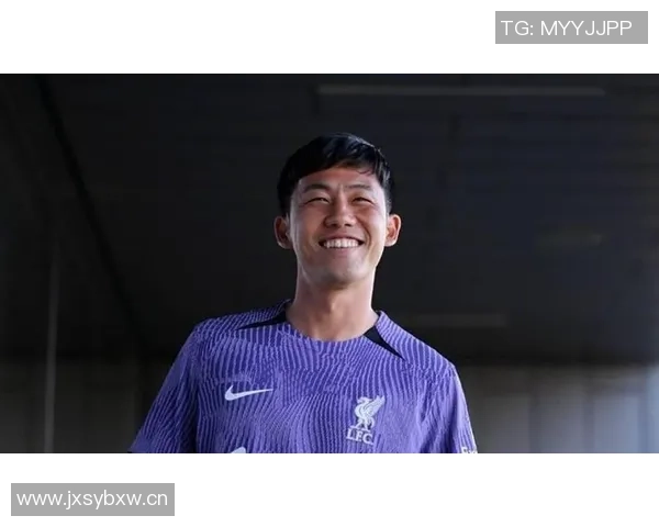 斯洛特谈战术安排远藤航或客串右后卫索博斯洛伊更适合中场位置