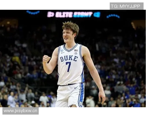 克尼佩尔表现出色贡献19分7板4助双向西塞强势拿下10分13板3帽科沃德也有17分2帽的精彩表现