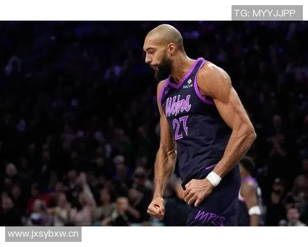 戈贝尔进攻低迷10罚仅中2次全场仅得10分13篮板表现令人失望