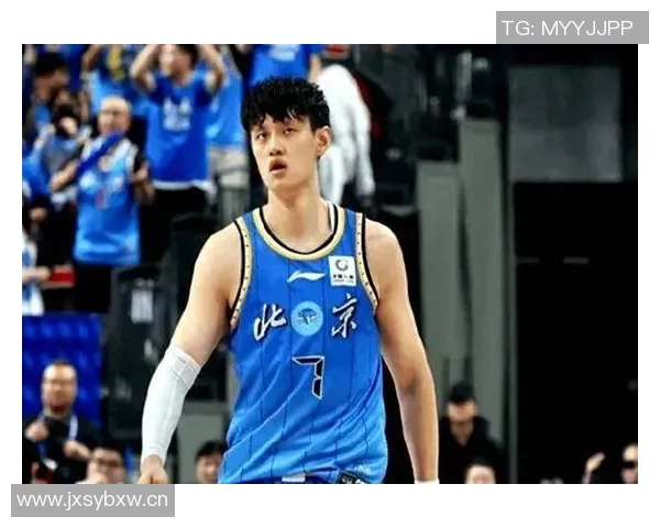 曾凡博透露重伤经历腰伤与脑部后遗症影响生活与职业发展